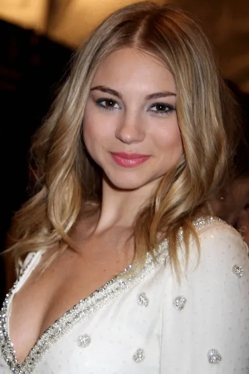 Allie Gonino interpretando a Zoe Mills