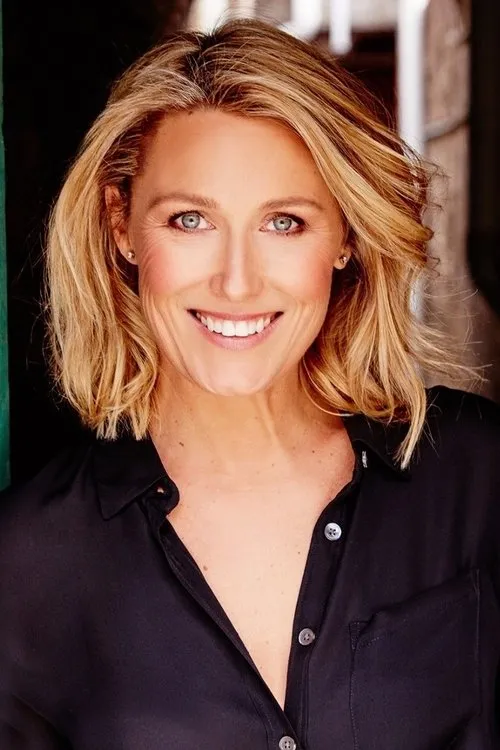 Allison Cratchley interpretando a Judes