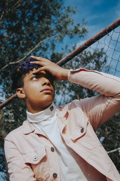 Giulia Lorenzi ha trabajado con Ally Anller en 1 ocasiones