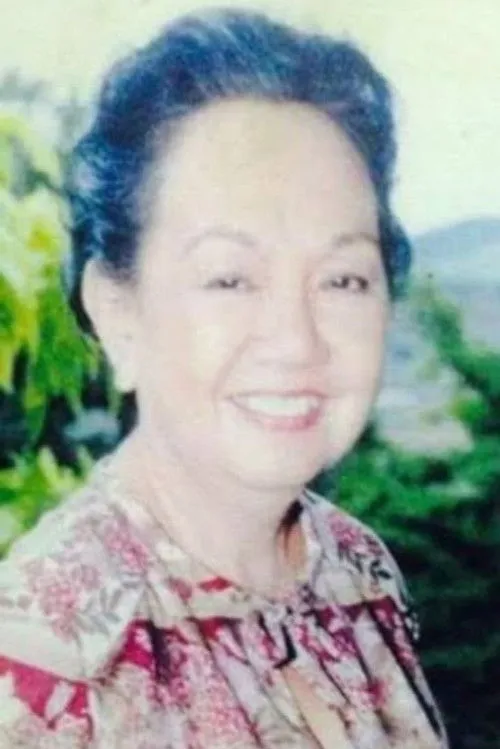 Alma Lerma interpretando a Manang Luisa