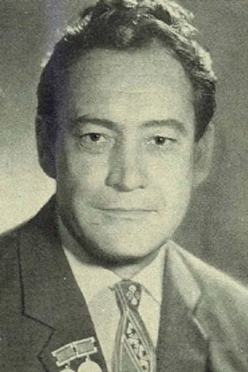 Alty Karliyev interpretando a Kerim