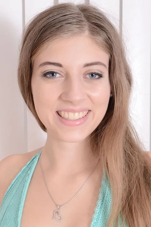 Alyce Anderson interpretando a 