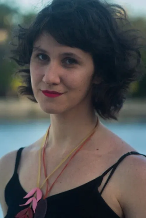 Amanda Gabriel interpretando a 