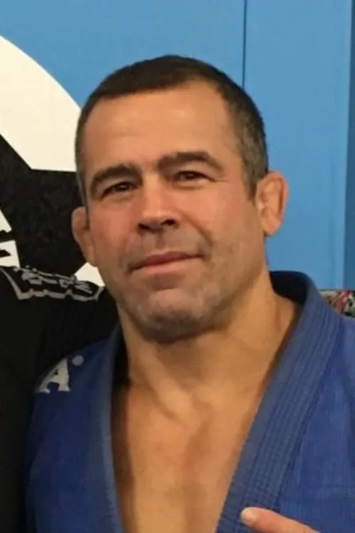 Amaury Bitetti interpretando a Self