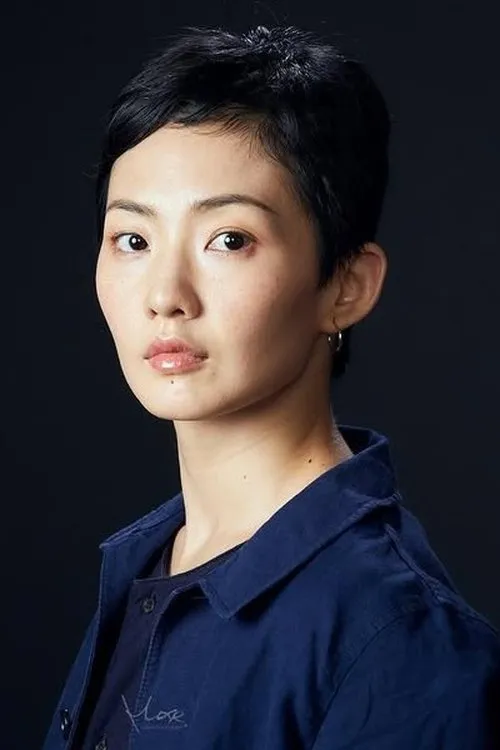 Ambrose Liao interpretando a Jane