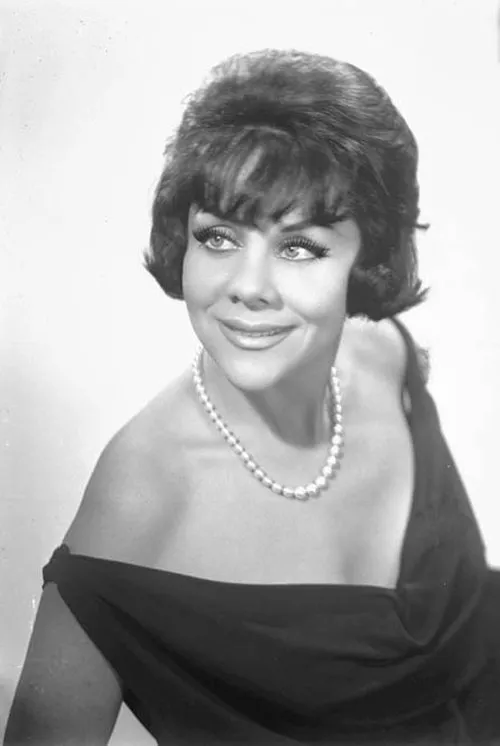 Floren Delbene ha trabajado con Amelia Bence en 6 ocasiones