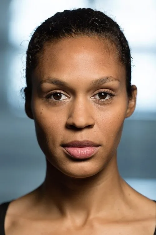 Amelia Hoy interpretando a Reklamespeaker