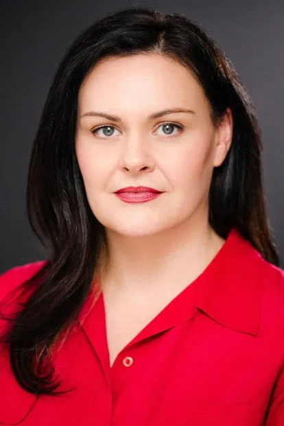 Cameron Nicoll ha trabajado con Amelia Manuel en 1 ocasiones