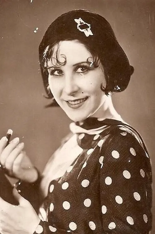 Amelia Muñoz interpretando a