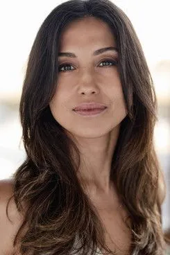 Miranda Bloom ha trabajado con Amelie Mendosa en 1 ocasiones