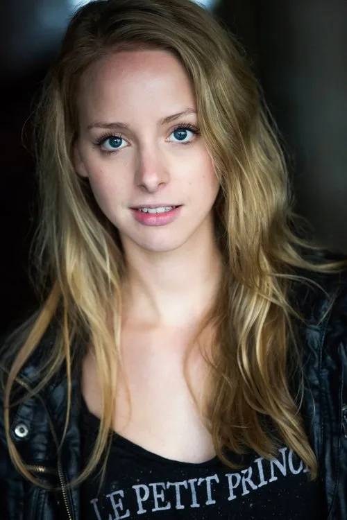 Amelie Plaas-Link interpretando a Leonie