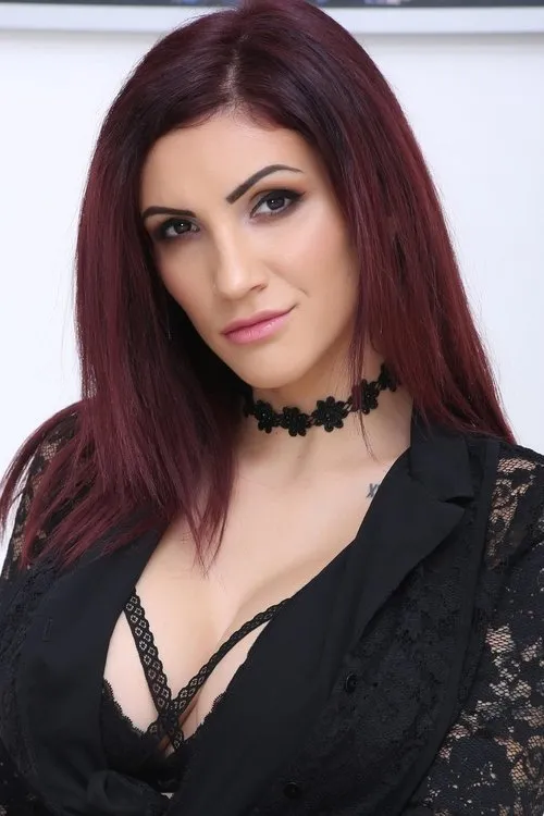 Amina Danger interpretando a 