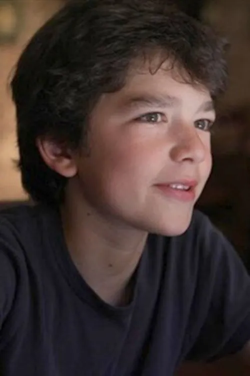 Amir Ben Abdelmoumen interpretando a Oscar