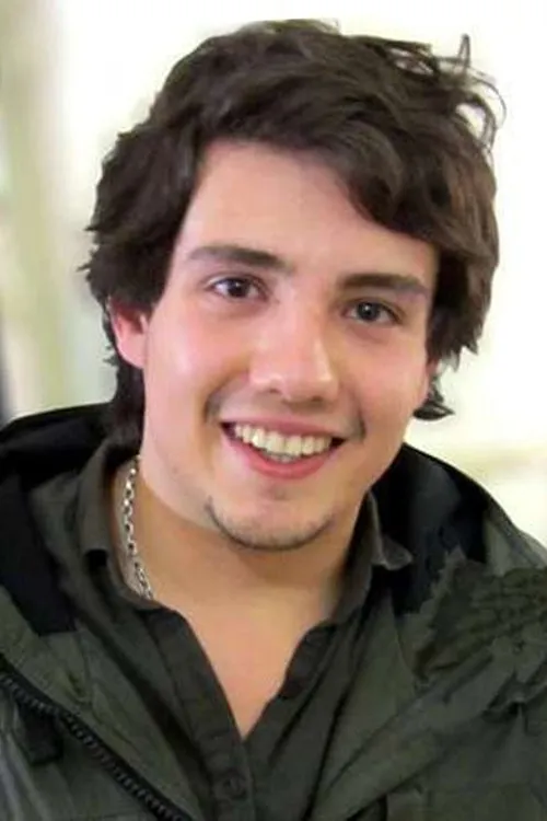 Amir Kazemi — personaje: Gandi New Akbari