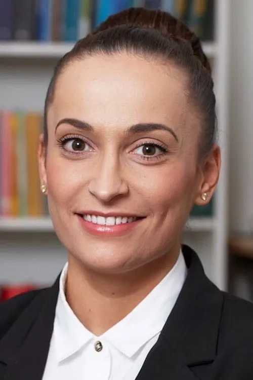 Amira Smajic — personaje: Self - Lawyer
