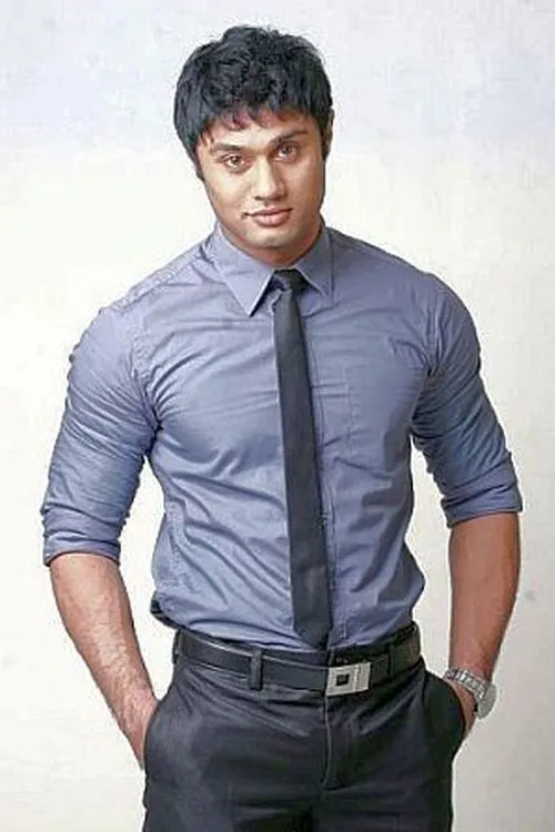 Abbas Mahmood ha trabajado con Ammar Alfian Aziz en 2 ocasiones