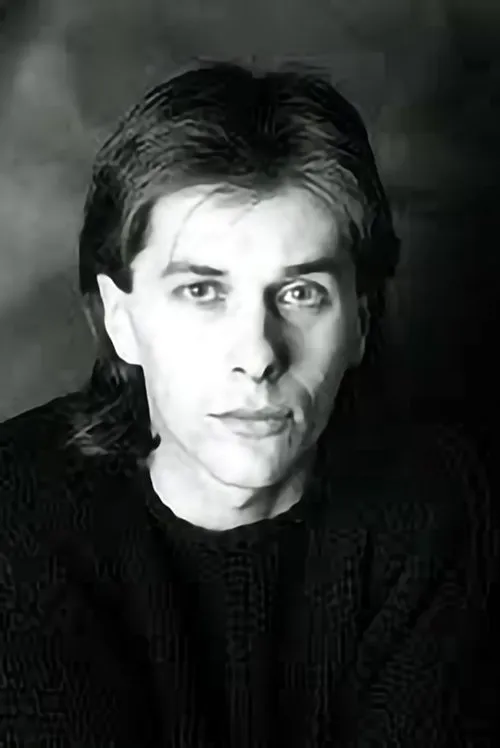 Yosef Guttman ha trabajado con Amos Guttman en 1 ocasiones