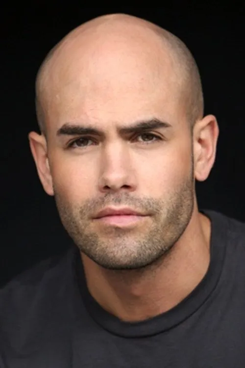 Carlos Pinder ha trabajado con Amos Stern en 2 ocasiones