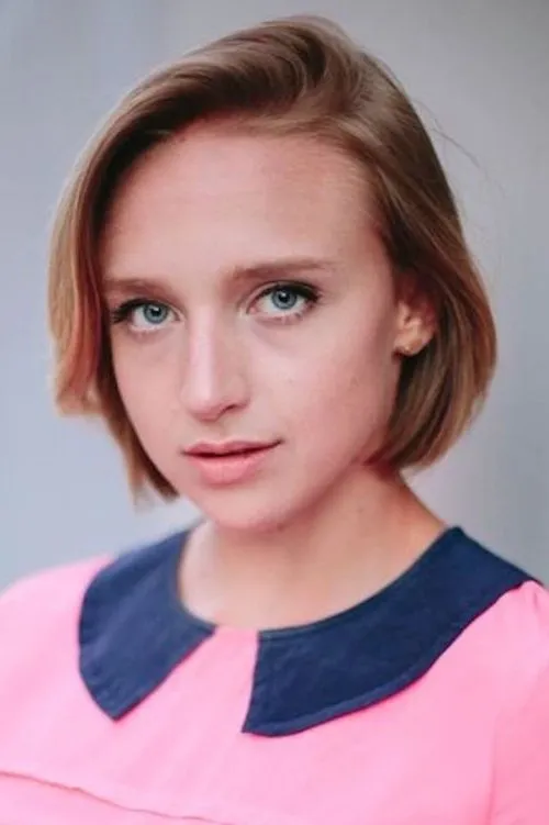 Amy Bruckner interpretando a Frankie