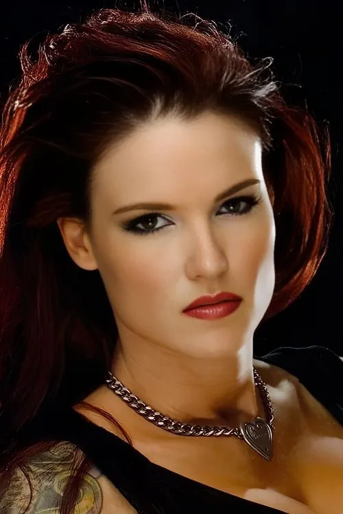 Amy Dumas interpretando a Lita
