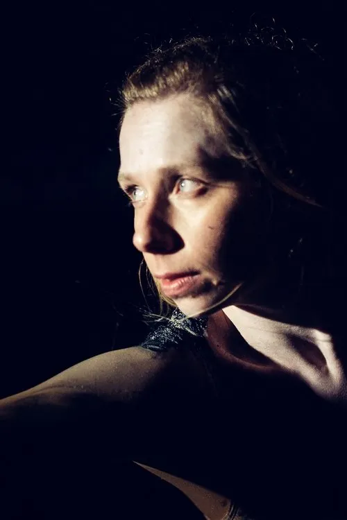 Kevin Kelly ha trabajado con Amy Longmuir en 1 ocasiones