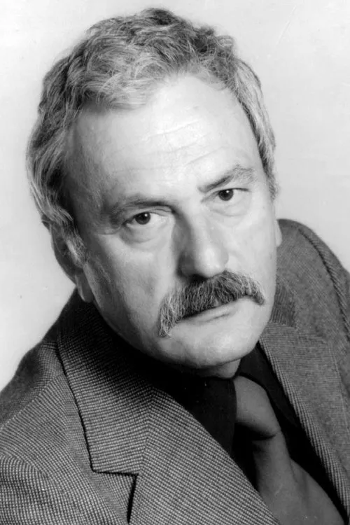 Ion Lucian ha trabajado con Amza Pellea en 2 ocasiones