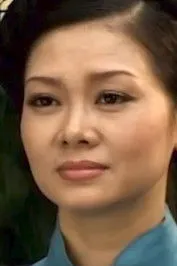 An Chinh en su biografía y filmografía