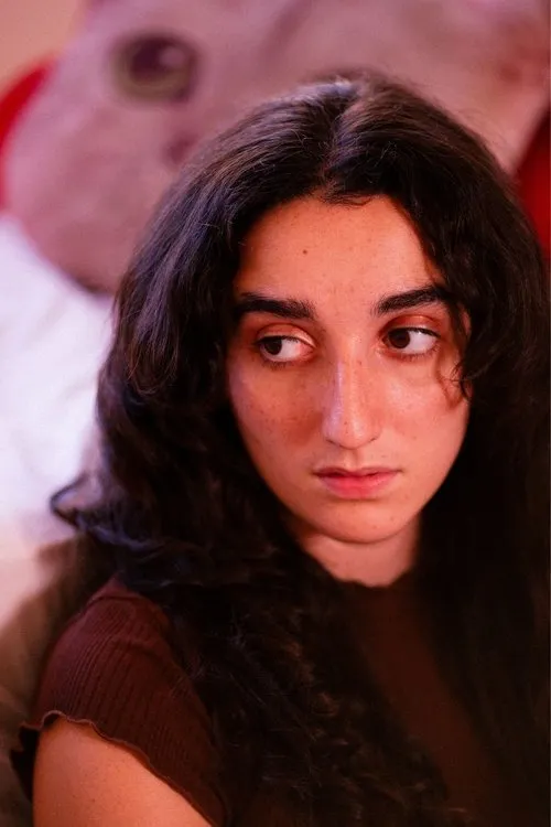 Ana Boeckel interpretando a Silene