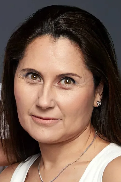 Ana Luz Figueroa — personaje: Estefanía Solano