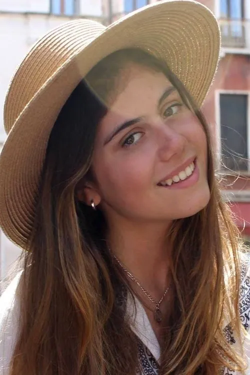 Lucía Villarreal ha trabajado con Ana Treviño en 1 ocasiones