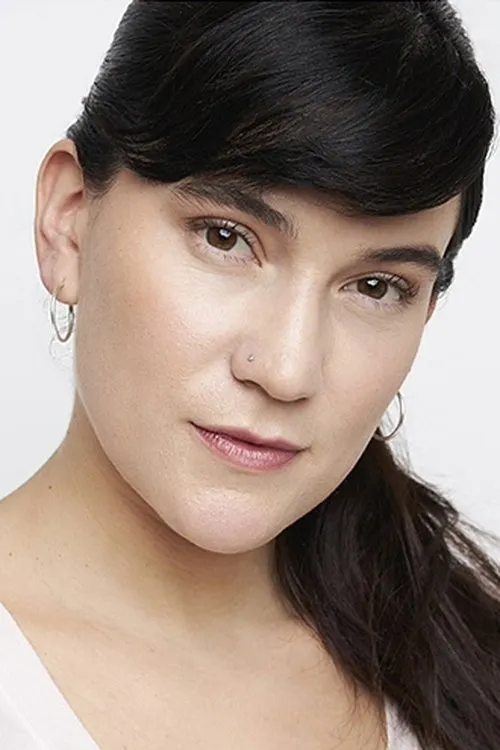 Analí Muñoz interpretando a The Wife