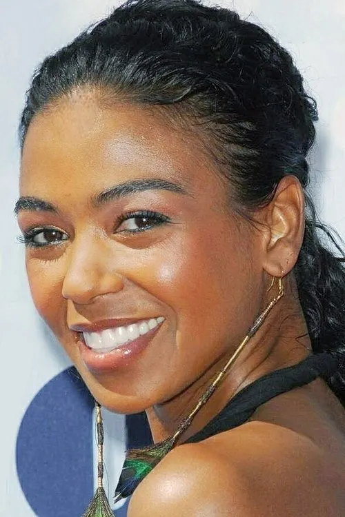 Ananda Lewis interpretando a Self