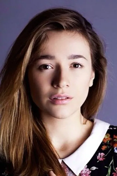 Анастасія Коротка interpretando a 