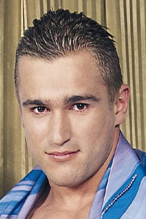 Andras Molnar interpretando a 