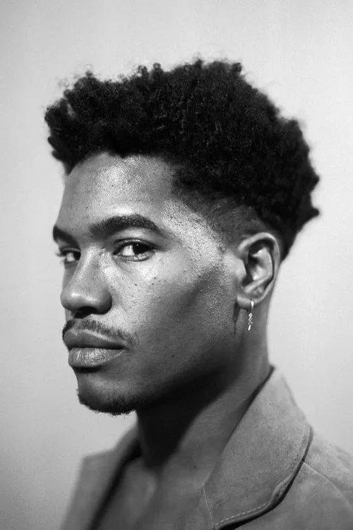 André Cabral interpretando a Afonso