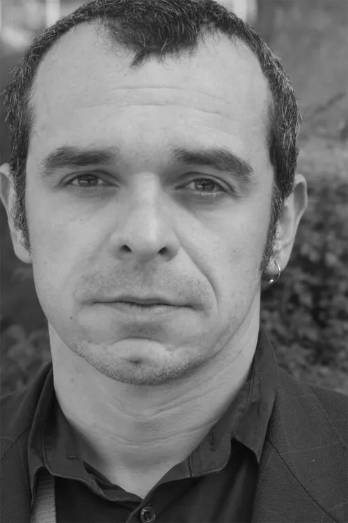 Andrea Di Casa interpretando a Chip