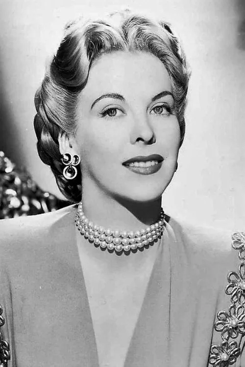 Andrea King interpretando a Gallery Customer