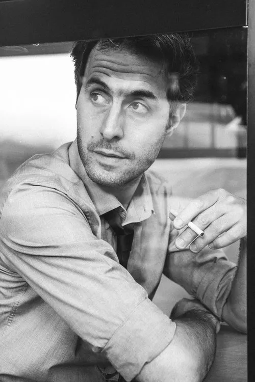 Andrea Onori interpretando a Lezio Losi