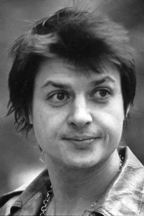 Andrei Panov interpretando a neighbour of Khokhmach