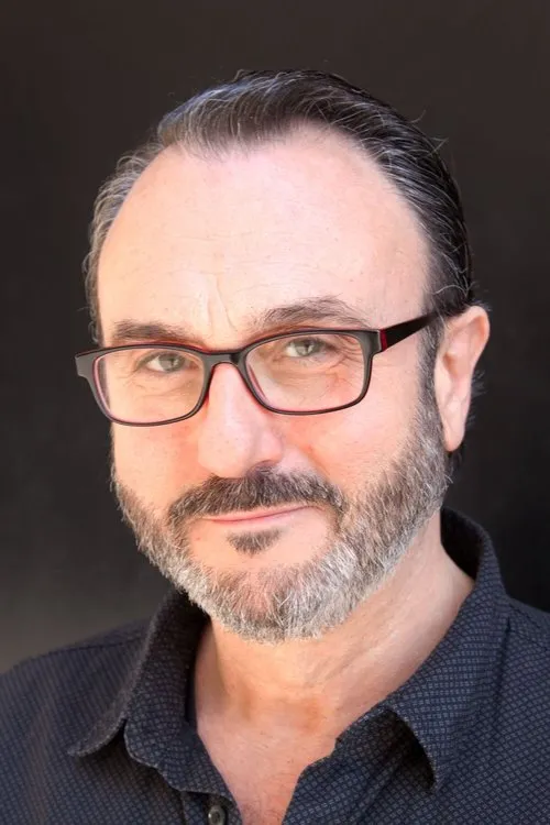 Csaba Zsiros ha trabajado con Andres Navarro en 2 ocasiones