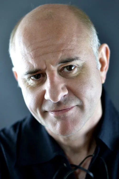 Tom Clear ha trabajado con Andrew Calverley en 1 ocasiones