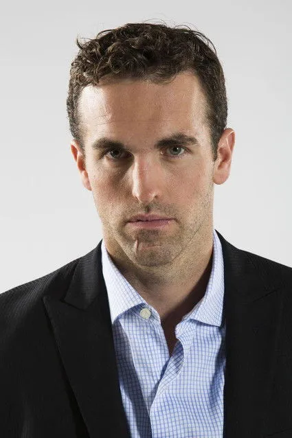 Dustin Byfuglien ha trabajado con Andrew Ladd en 1 ocasiones