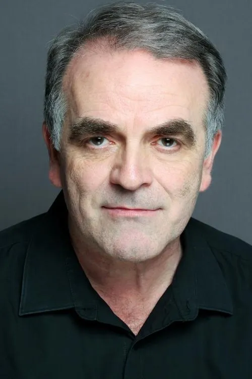 Andrew McDonald interpretando a Dírhael