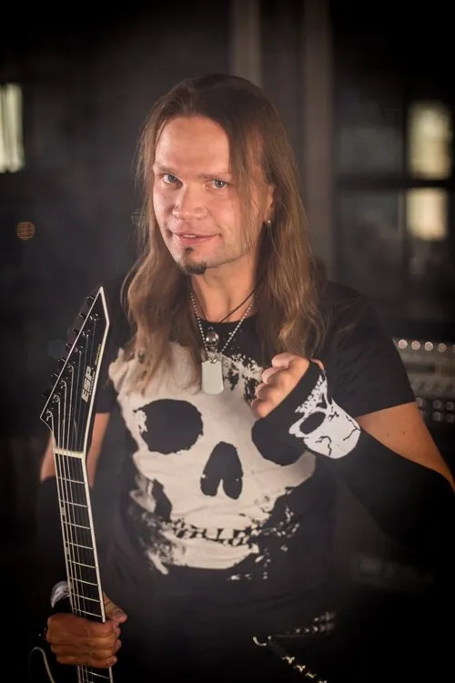 Fitty Wienhold ha trabajado con Andrey Smirnov en 2 ocasiones