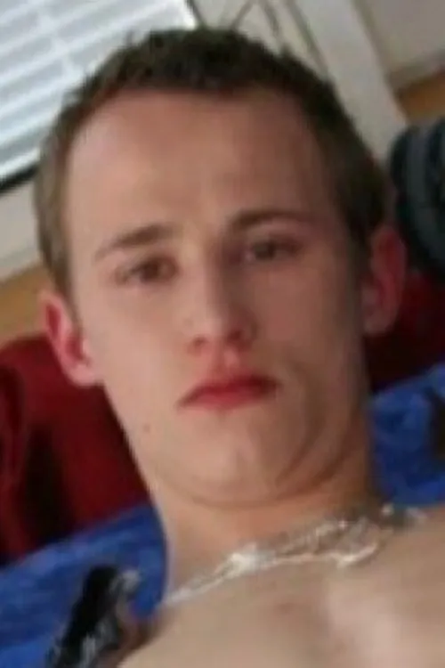 Andy Bauer interpretando a 