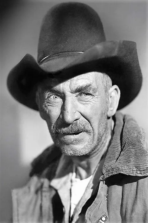 Andy Clyde interpretando a Andy Warren