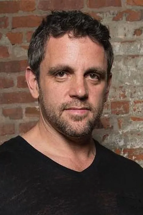 Andy Snitzer interpretando a Self - Saxophone