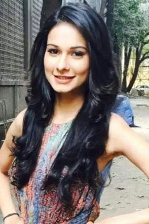 Aneri Vajani — personaje: Pranati Bandhopadhyay– Reyansh's former girlfriend; Jugnu's mother