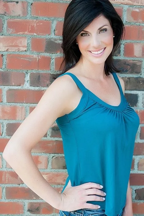 Elise Lew ha trabajado con Angela Case en 1 ocasiones