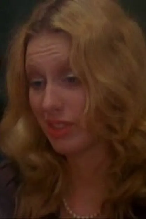 Luan Peters ha trabajado con Angela Menzies-Wills en 1 ocasiones